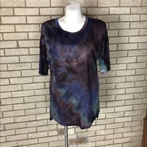 ZAVENUE USA tye dye top size XL.